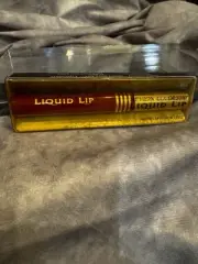 Revlon ColorStay Liquid Lip Color Stay Red Zinger #37