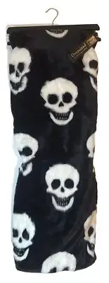 Halloween Black Skull Faux Fur Throw Blanket Cynthia Rowley Soft Goth 50x70” New