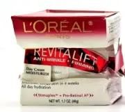 L'Oreal Paris Revitalift Anti-Wrinkle + Firming SPF 18 Sunscreen 1.7 oz / 48 g