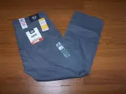 Size 40x30 Men's Straight Fit Jean Cut Dockers Pants (Gray) All Seasons Tech