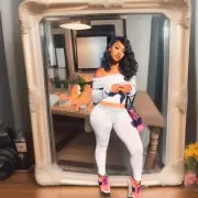 Sexy Comfort Formfitting Off Shoulder Long Sleeves Crop Top & Soft Gray Legging