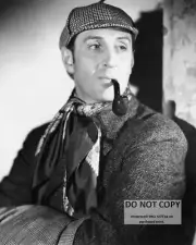 BASIL RATHBONE AS "SHERLOCK HOLMES" - 8X10 PUBLICITY PHOTO (RT858)