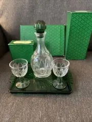 EXCELLENT Vintage Avon Emerald Accent Decanter, Serving Tray & 2 Cordial Glasses