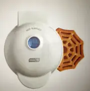 DASH - White Spider Web Mini Waffle Maker