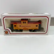 Bachmann HO Scale Model Train Car Union Pacific Caboose UP 25743 Yellow Red 5"