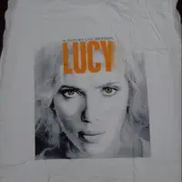 在飛比找蝦皮購物優惠-全新，盧貝松電影周邊，露西，lucy，T恤，t-shirt