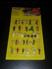 HO/OO Figure Set Noch 16047 At Work (24) people men woman ladders bikes boxes
