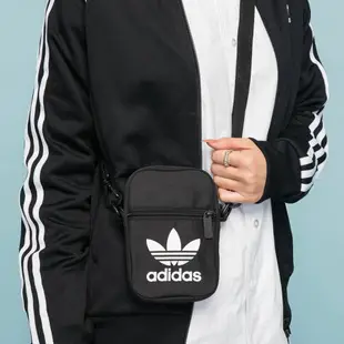 ADIDAS TREFOIL BAG 愛迪達 包包 腰包 側背包 斜背包 隨身包 肩背包 小包 黑白 黑色 EI7411