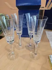 NEW IN BOX Towle Riviera Champagne Flutes Stemware Blown Glass SET OF 4