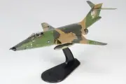 HA9351 Hobby Master RF-101C Voodoo 1/72 Model Gerry's Clown USAF 460th TRW,