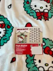 New OVERSIZED Hello Kitty Holiday Christmas Wreath Plush Throw Blanket 60x90