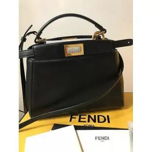 Fendi MINI PEEKABOO 黑色 附原本的細背帶喔 23CM 有現貨