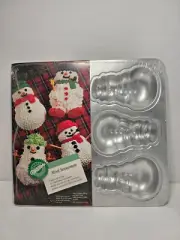 Wilton Nonstick Baking Tray Mini Snowman Cake Brownie Muffin Holiday Baking Pan