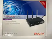 **DrayTek Vigor 2930 Series Dual-Wan Security Firewall** M0067 006