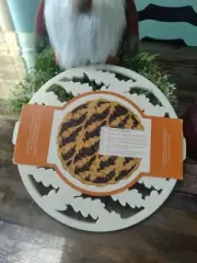 NEW Williams-Sonoma Autumn Fall Thanksgiving Leaf Pie Crust Cutter Cutting Tool