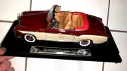 1958 MERCEDES BENZ 220SE CONVERTIBLE RED/CREAM "LARGE" 1:18 SCALE BY SUNSTAR