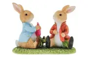 Beatrix Potter Peter Rabbit Mini Figurine - Peter & Benjamin Eating Vegetables