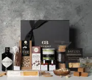 Gin and Treats Hamper