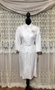 Amanda Smith Petites 2 Piece Suit Size 8P Silver Jacquard Print Jacket Skirt Set
