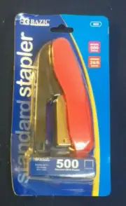 Desktop Hand Held Standard 26/6 Stapler With 500 Ct Staples RED