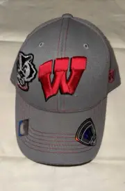 WISCONSIN BADGERS Top Of The World Cap Hat One Fit Stretch Band Gray/Red /Black