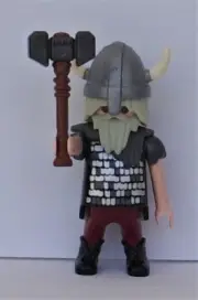 Playmobil 1 x Dwarf with Hammer & Helmet Dwarf/Knight Mint Condition