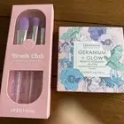 Seraphine Botanicals Geranium + Glow Blush & Highlight Palette Talc + Brush Set