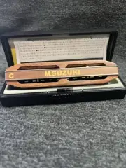 Suzuki MR-550H-G Koa Pure Harp 10-Hole Diatonic Harmonica. Key of High G