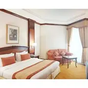 Knight Castle Hotel