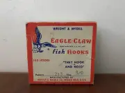 Vtg 1930 Wright & McGill 56-Pack Eagle Claw Size 3/0 Fishing Hooks Pattern 213