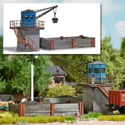 Busch 1970 HO Kit of a Coaling crane with coal bunkers