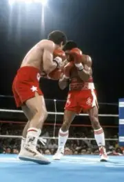 Juan Laporte Guards Himself From Wilfredo Gomez Old Boxing Photo