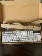 MAGEGEE K1 Full Size Gaming Keyboard and Mouse Combo ~ White
