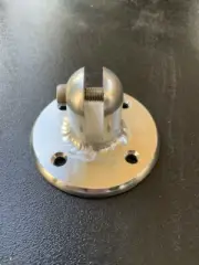 Aluminum Outrigger Round Pad Hinge Base 3 ½”