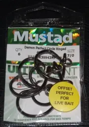 Mustad R39943BLN-70 Ultra Point - Size 7/0 - 4X Strong Ringed Circle Hooks