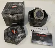 CASIO Gent's Mens Watch Wristwatch G-SHOCK 5637 (APX023813) NIB B1