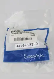 12299 SWAGELOK ½" QUICK CONNECTS, BULKHEAD STEMS, DESO (NEW) SS-QC8-D1-810K5-WE