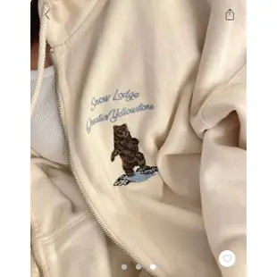 現貨！🧸Brandy Melville米白柔軟熊熊刺繡寬鬆帽踢外套CHRISTY SNOW LODGE HOODIE