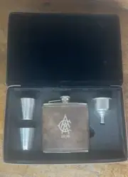 Flask set 6oz- Funnel & 2 Shot Glasses. Gift Set