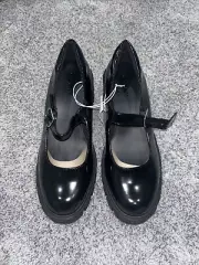 Old Navy Mary Jane’s Heel Size 8