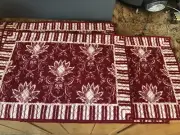 Williams Sonoma NWT set of 6 Cotton Red And White placemats and Matching napkins