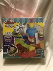 NEW Play-Doh Sweet Shoppe Flip 'N Frost Cookies Set SKU WQ17