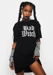 [Trickz N' Treatz] Merry Mayhem Graphic Tee