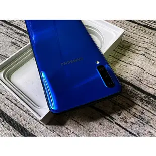 【二手】SAMSUNG Galaxy A50 128GB 6.4吋 附配件 售後保固10天