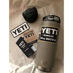 【美國代購】YETI冰壩杯官網正貨 旋轉提把杯蓋 寶特瓶口直飲保溫瓶 RAMBLER 26OZ BOTTLE