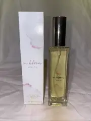 Pure Romance Venice In Bloom Linen Spray
