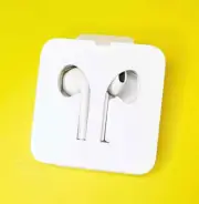 IPHONE EARPHONE LIGHTNING CABLE CONNECTOR WIRED ORIGINAL EARPODS W/ MICROPHONE