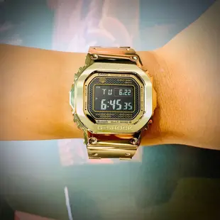 【G-SHOCK】電波藍芽太陽能不鏽鋼耐衝擊潛水錶-獨一無二金色 GMW-B5000GD-9 現代鐘錶