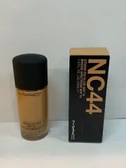 Mac Studio Fix Fluid Foundation SPF15 NC44 - Full Size 30mL / 1.0 Oz. (New)