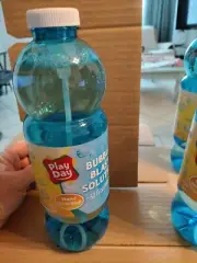 Play Day 64 Ounce Bubble Blowing Solution, Children Ages 3+, Brand New!!